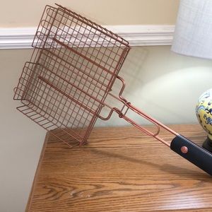 Copper barbecue grilling basket heat proof handle